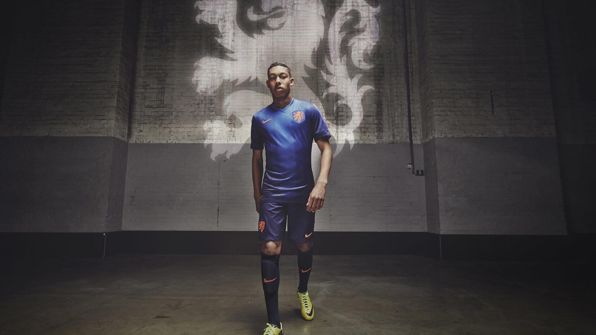 WELLBET-亚冠决赛激情夜！伊布里突外投，武汉三镇险胜波尔图